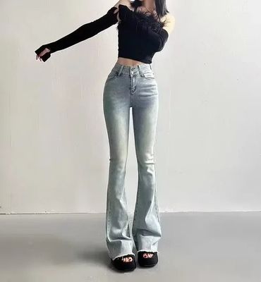 Jeansy damskie w miejskim stylu Intimica ze sklepu: Intimica.pl w kategorii: Jeansy damskie - zdjęcie WP-ADS-RTKIFPPPR_9450533159241