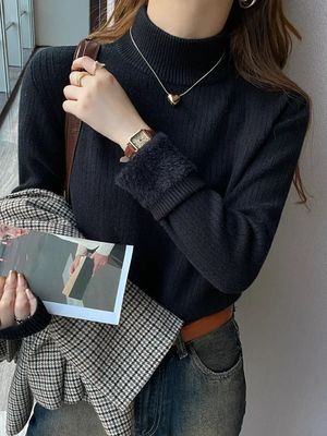 Sweter damski casualowy Intimica ze sklepu: Intimica.pl w kategorii: Swetry damskie - zdjęcie WP-ADS-RTKIFPPPR_9779739361609
