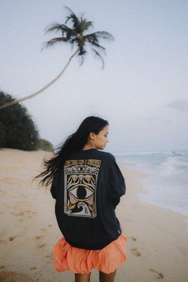 Bluza damska młodzieżowa Surf Inc. ze sklepu: Surf Inc w kategorii: Bluzy damskie - zdjęcie WP-ADS-UGZXOURBE_1381