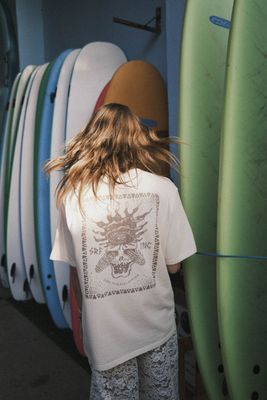 Bluzka damska casual na wiosnę Surf Inc. ze sklepu: Surf Inc w kategorii: Bluzki damskie - zdjęcie WP-ADS-UGZXOURBE_1419