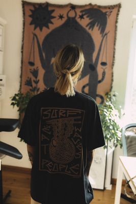 Surf Inc. - Bluzka damska młodzieżowa ze sklepu: Surf Inc w kategorii: Bluzki damskie - zdjęcie WP-ADS-UGZXOURBE_1541
