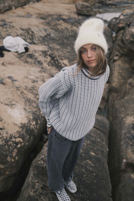 Sweter damski na zimę Surf Inc. ze sklepu: Surf Inc w kategorii: Swetry damskie - zdjęcie WP-ADS-UGZXOURBE_1571