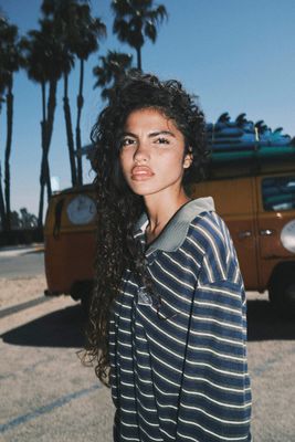 Bluza damska jesienna Surf Inc. ze sklepu: Surf Inc w kategorii: Bluzy damskie - zdjęcie WP-ADS-UGZXOURBE_2021