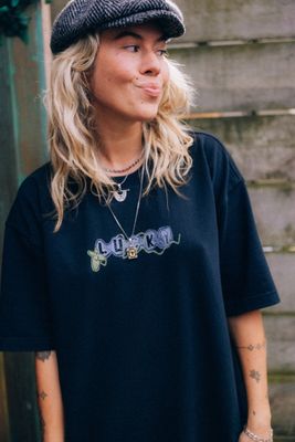 Bluzka damska w stylu młodzieżowym Surf Inc. ze sklepu: Surf Inc w kategorii: Bluzki damskie - zdjęcie WP-ADS-UGZXOURBE_2311