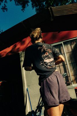 Bluzka damska na wiosnę Surf Inc. ze sklepu: Surf Inc w kategorii: Bluzki damskie - zdjęcie WP-ADS-UGZXOURBE_622