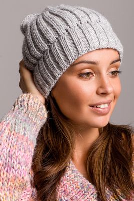 Czapka zimowa damska BE Knitwear ze sklepu: Cudmoda w kategorii: Czapki zimowe damskie - zdjęcie WP-ADS-ZJHDFTVFS_10548