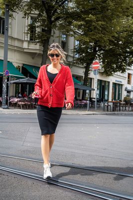 Sweter damski zimowy BE Knitwear ze sklepu: Cudmoda w kategorii: Swetry damskie - zdjęcie WP-ADS-ZJHDFTVFS_12899