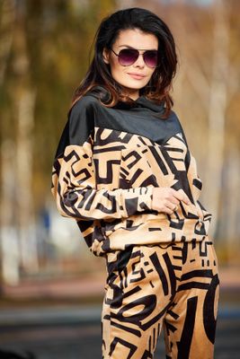 Bluza damska AWAMA ze sklepu: Cudmoda w kategorii: Bluzy damskie - zdjęcie WP-ADS-ZJHDFTVFS_14267