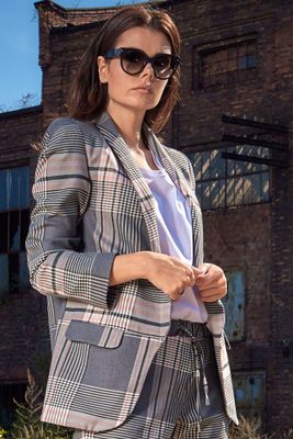 Marynarka casual AWAMA ze sklepu: Cudmoda w kategorii: Marynarki damskie - zdjęcie WP-ADS-ZJHDFTVFS_8645