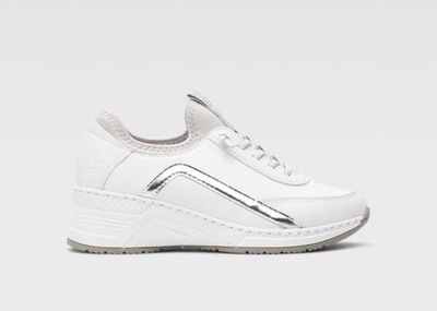 Buty sportowe damskie na wiosnę Rieker ze sklepu: ccc.eu w kategorii: Buty sportowe damskie - zdjęcie WP-CCC-G202M-SEF_5904862476698
