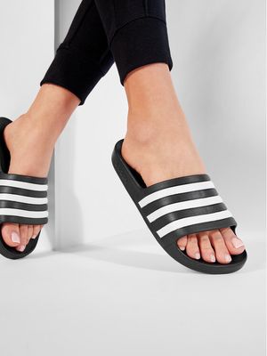 adidas - Klapki damskie na lato ze sklepu: eobuwie.pl w kategorii: Klapki damskie - zdjęcie WP-EBWP-9KUZS-09B_0000200858586