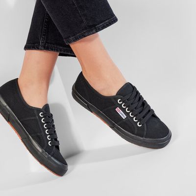 Trampki damskie wiosenne Superga ze sklepu: eobuwie.pl w kategorii: Trampki damskie - zdjęcie WP-EBWP-9KUZS-09B_0000201085547