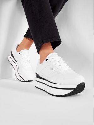 Buty sportowe damskie na wiosnę Guess ze sklepu: eobuwie.pl w kategorii: Buty sportowe damskie - zdjęcie WP-EBWP-9KUZS-09B_0000207894334