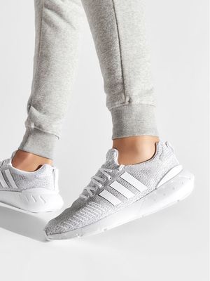 Buty sportowe męskie na wiosnę adidas ze sklepu: eobuwie.pl w kategorii: Buty sportowe męskie - zdjęcie WP-EBWP-9KUZS-09B_0000209252057