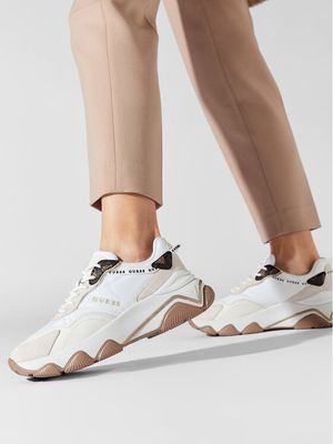 Buty sportowe damskie na wiosnę Guess ze sklepu: eobuwie.pl w kategorii: Buty sportowe damskie - zdjęcie WP-EBWP-9KUZS-09B_0000300737903