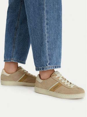 Buty sportowe damskie na wiosnę Guess ze sklepu: eobuwie.pl w kategorii: Buty sportowe damskie - zdjęcie WP-EBWP-9KUZS-09B_0000304599385