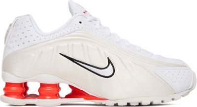 Nike - Buty sportowe damskie na wiosnę ze sklepu: eobuwie.pl w kategorii: Buty sportowe damskie - zdjęcie WP-EBWP-9KUZS-09B_0000305187932