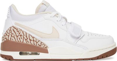 Buty sportowe damskie na wiosnę Nike ze sklepu: eobuwie.pl w kategorii: Buty sportowe damskie - zdjęcie WP-EBWP-9KUZS-09B_0000305364562
