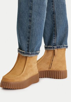 Botki jesienne Clarks ze sklepu: eobuwie.pl w kategorii: Botki - zdjęcie WP-EBWP-9KUZS-09B_0000305418166