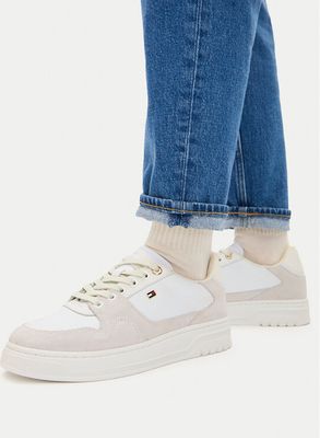 Buty sportowe damskie wiosenne Tommy Hilfiger ze sklepu: eobuwie.pl w kategorii: Buty sportowe damskie - zdjęcie WP-EBWP-9KUZS-09B_0000305777997