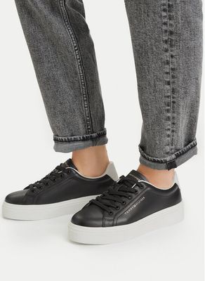Buty sportowe damskie na wiosnę Tommy Hilfiger ze sklepu: eobuwie.pl w kategorii: Buty sportowe damskie - zdjęcie WP-EBWP-9KUZS-09B_0000305779007