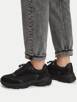 Guess - Buty sportowe damskie ze sklepu: eobuwie.pl w kategorii: Buty sportowe damskie - zdjęcie WP-EBWP-9KUZS-09B_0000305817860