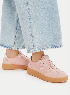 Buty sportowe damskie na wiosnę Guess ze sklepu: eobuwie.pl w kategorii: Buty sportowe damskie - zdjęcie WP-EBWP-9KUZS-09B_0000305818027