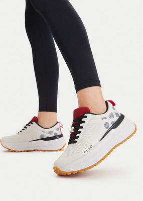 Buty sportowe damskie na wiosnę Guess ze sklepu: eobuwie.pl w kategorii: Buty sportowe damskie - zdjęcie WP-EBWP-9KUZS-09B_0000305818072