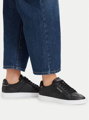 Buty sportowe damskie na wiosnę Guess ze sklepu: eobuwie.pl w kategorii: Buty sportowe damskie - zdjęcie WP-EBWP-9KUZS-09B_0000305931399