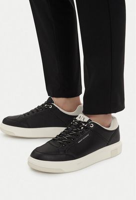 Buty sportowe męskie Armani Exchange ze sklepu: eobuwie.pl w kategorii: Buty sportowe męskie - zdjęcie WP-EBWP-9KUZS-09B_0000305968791