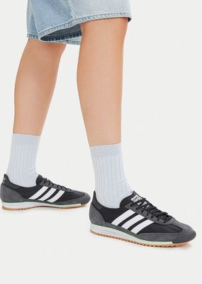 Buty sportowe damskie jesienne adidas ze sklepu: eobuwie.pl w kategorii: Buty sportowe damskie - zdjęcie WP-EBWP-9KUZS-09B_0000305973436