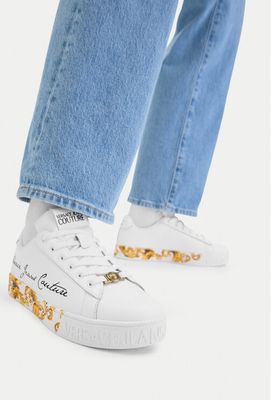 Buty sportowe damskie wiosenne Versace Jeans Couture ze sklepu: eobuwie.pl w kategorii: Buty sportowe damskie - zdjęcie WP-EBWP-9KUZS-09B_0000306047136