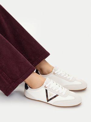 Buty sportowe damskie wiosenne Guess ze sklepu: eobuwie.pl w kategorii: Buty sportowe damskie - zdjęcie WP-EBWP-9KUZS-09B_0000306155022