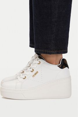 Buty sportowe damskie na wiosnę Guess ze sklepu: eobuwie.pl w kategorii: Buty sportowe damskie - zdjęcie WP-EBWP-9KUZS-09B_0000306155084