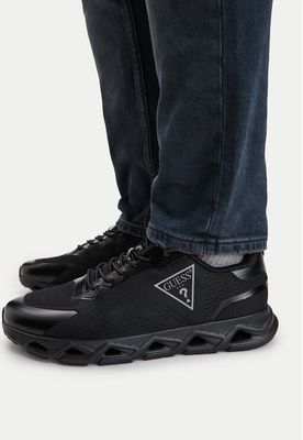Guess - Buty sportowe męskie jesienne ze sklepu: eobuwie.pl w kategorii: Buty sportowe męskie - zdjęcie WP-EBWP-9KUZS-09B_0000306155497