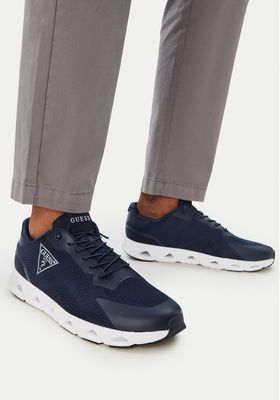 Buty sportowe męskie na wiosnę Guess ze sklepu: eobuwie.pl w kategorii: Buty sportowe męskie - zdjęcie WP-EBWP-9KUZS-09B_0000306155527