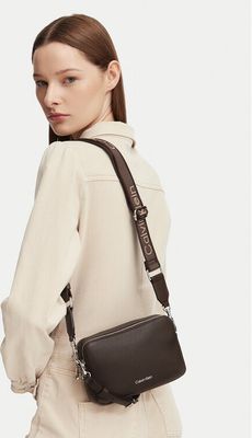 Listonoszka elegancka Calvin Klein ze sklepu: eobuwie.pl w kategorii: Listonoszki - zdjęcie WP-EBWP-9KUZS-09B_0000306185357