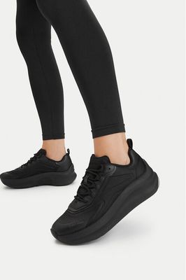 Buty sportowe damskie na wiosnę Calvin Klein ze sklepu: eobuwie.pl w kategorii: Buty sportowe damskie - zdjęcie WP-EBWP-9KUZS-09B_0000306237780