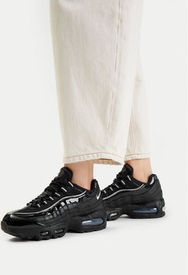 Buty sportowe damskie na wiosnę Nike ze sklepu: eobuwie.pl w kategorii: Buty sportowe damskie - zdjęcie WP-EBWP-9KUZS-09B_0000306238855