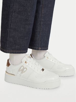 Buty sportowe damskie na wiosnę Guess ze sklepu: eobuwie.pl w kategorii: Buty sportowe damskie - zdjęcie WP-EBWP-9KUZS-09B_0000306261754