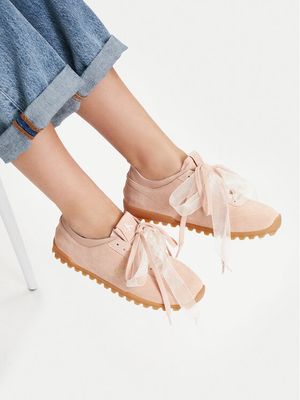 Buty sportowe damskie wiosenne Calvin Klein ze sklepu: eobuwie.pl w kategorii: Buty sportowe damskie - zdjęcie WP-EBWP-9KUZS-09B_0000306331051