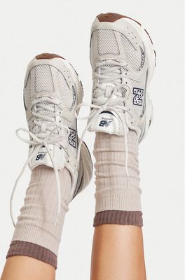 New Balance - Buty sportowe damskie na wiosnę ze sklepu: eobuwie.pl w kategorii: Buty sportowe damskie - zdjęcie WP-EBWP-9KUZS-09B_0000306385733