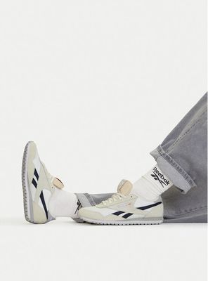 Buty sportowe damskie na wiosnę Reebok ze sklepu: eobuwie.pl w kategorii: Buty sportowe damskie - zdjęcie WP-EBWP-9KUZS-09B_5906751187005