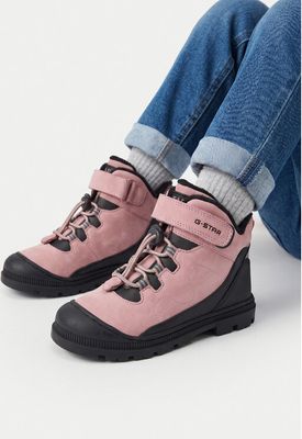 G-STAR - Buty zimowe dziecięce zimowe ze sklepu: eobuwie.pl w kategorii: Buty zimowe dziecięce - zdjęcie WP-EBWP-9KUZS-09B_5906751329108