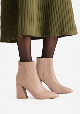 Botki jesienne Nine West ze sklepu: eobuwie.pl w kategorii: Botki - zdjęcie WP-EBWP-9KUZS-09B_5906751394250