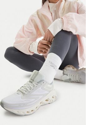 Buty sportowe damskie wiosenne Reebok ze sklepu: eobuwie.pl w kategorii: Buty sportowe damskie - zdjęcie WP-EBWP-9KUZS-09B_5906751501382