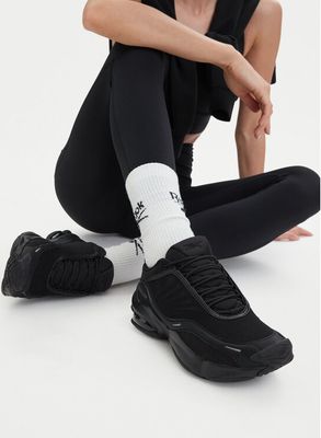 Buty sportowe damskie jesienne Reebok ze sklepu: eobuwie.pl w kategorii: Buty sportowe damskie - zdjęcie WP-EBWP-9KUZS-09B_5906751597392