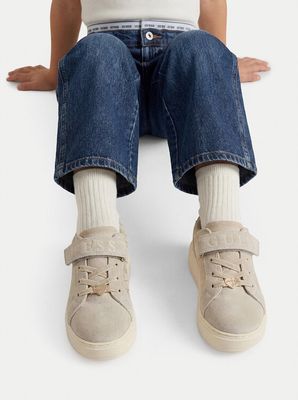 Buty sportowe dziecięce wiosenne Guess ze sklepu: eobuwie.pl w kategorii: Buty sportowe dziecięce - zdjęcie WP-EBWP-9KUZS-09B_5906751758533