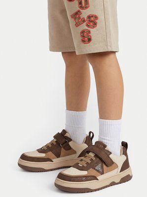 Buty sportowe dziecięce na wiosnę Guess ze sklepu: eobuwie.pl w kategorii: Buty sportowe dziecięce - zdjęcie WP-EBWP-9KUZS-09B_5906751791202