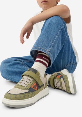 Buty sportowe dziecięce na wiosnę Guess ze sklepu: eobuwie.pl w kategorii: Buty sportowe dziecięce - zdjęcie WP-EBWP-9KUZS-09B_5906751791714